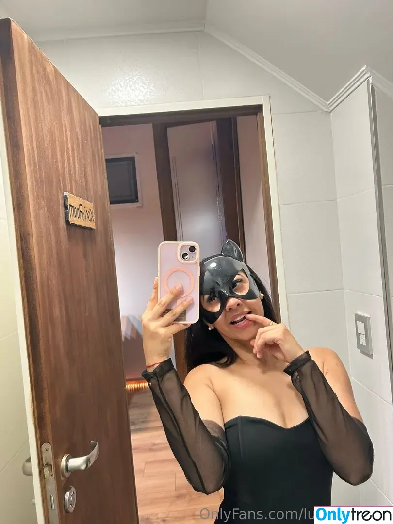 lulygonzalez голая photo #0019 (loulou_gonzalez)
