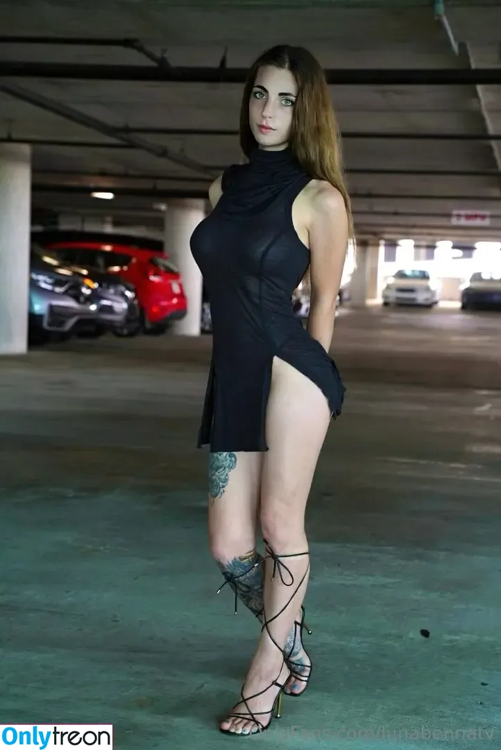 lunabennatv nude photo #0057 (luna.benna)