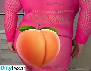  nude photo #0001