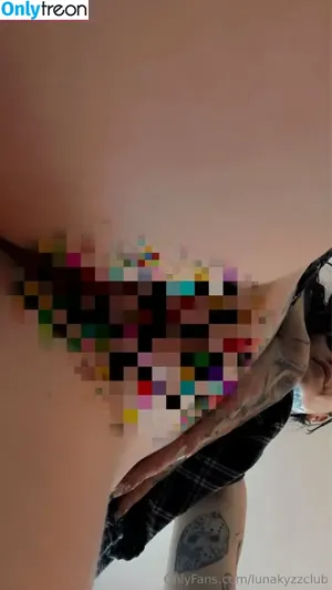  nude photo #0002