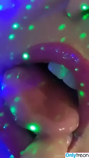lunarhiccups / pixiegeist nude photo #0020