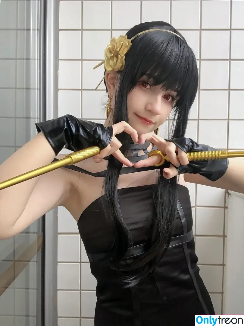 Lunarun nude photo #0012 (lunarun25 / lunaruna)
