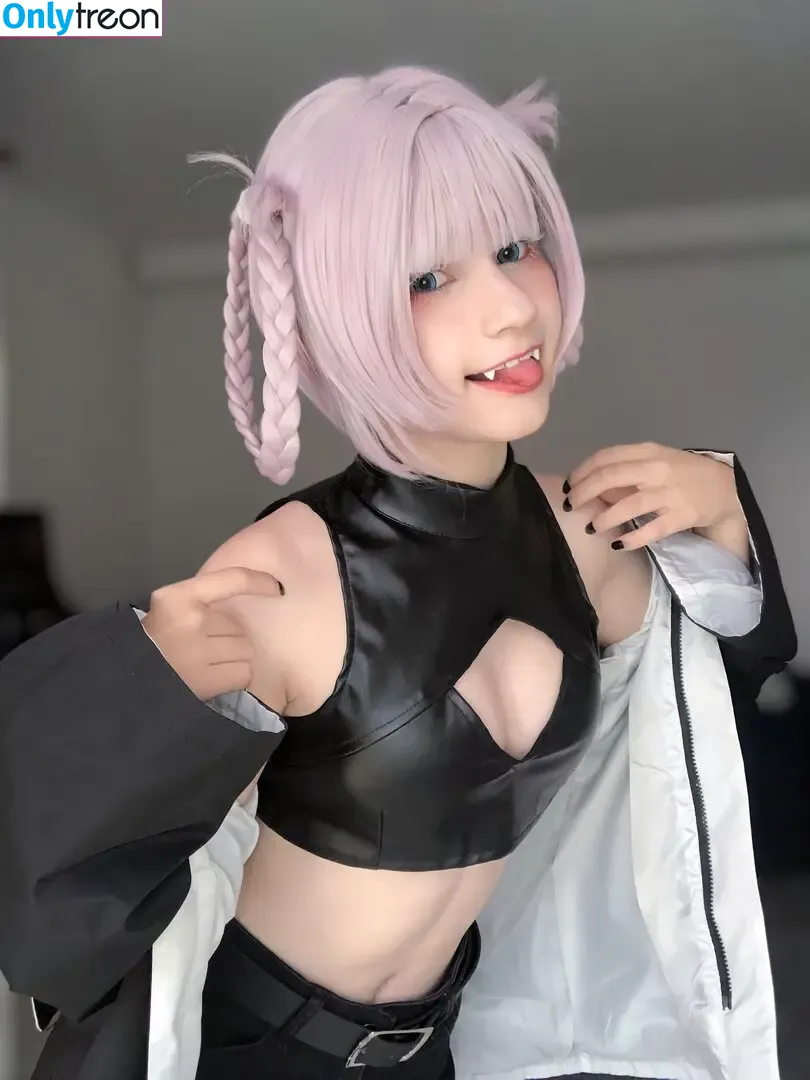 Lunarun nude photo #0022 (lunarun25 / lunaruna)
