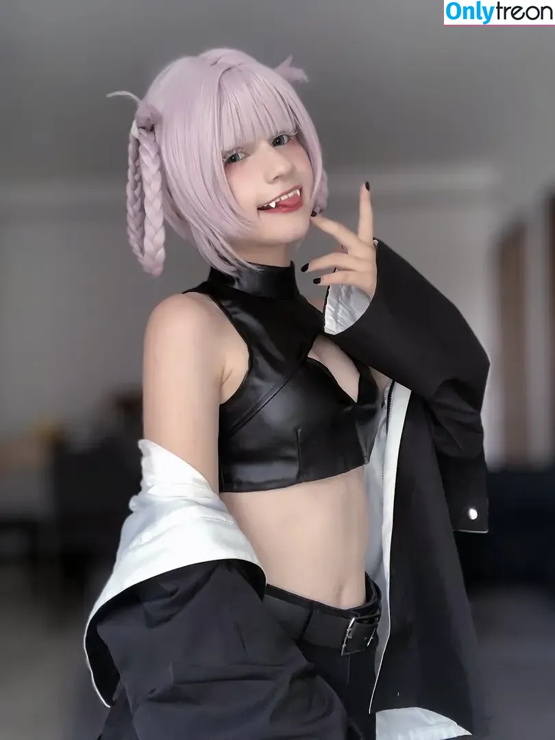 Lunarun nude photo #0037 (lunarun25 / lunaruna)