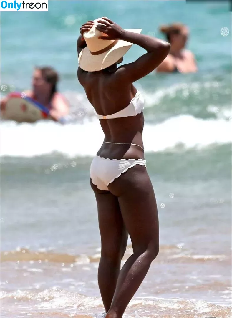 Lupita Nyong'o голая photo #0096 (lupitanyongo)