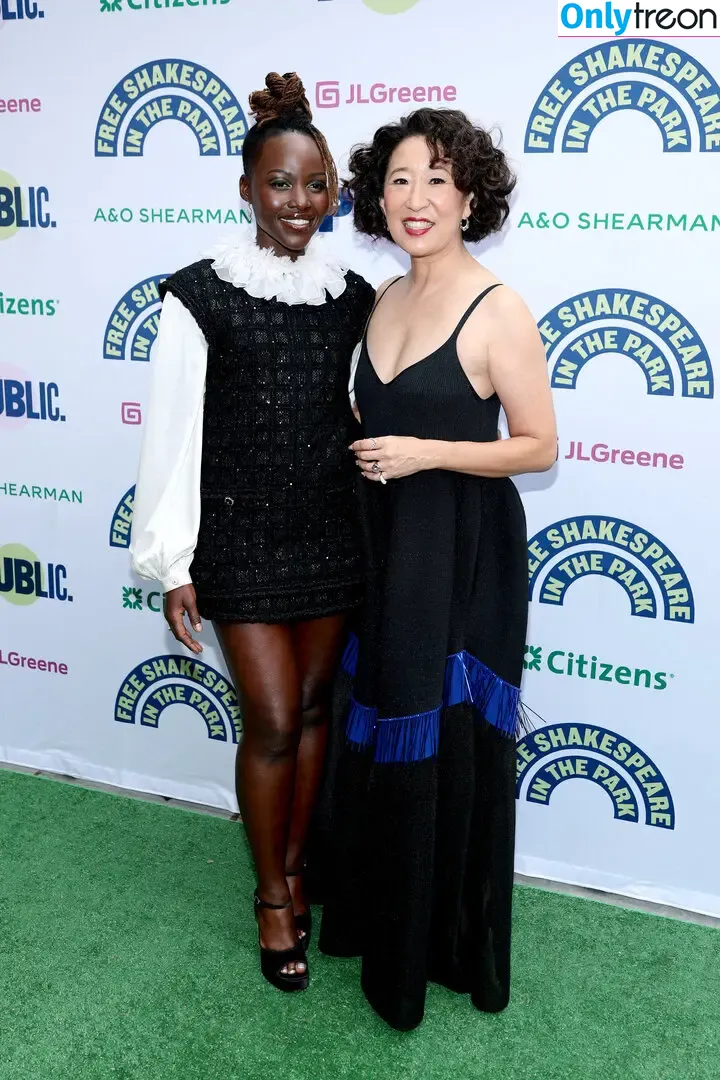 Lupita Nyong'o голая photo #0125 (lupitanyongo)