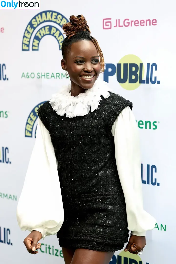Lupita Nyong'o голая photo #0133 (lupitanyongo)