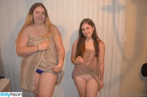 lustfulgeek / 14_a_c_14 / abbyandcourtney фото голая #0327