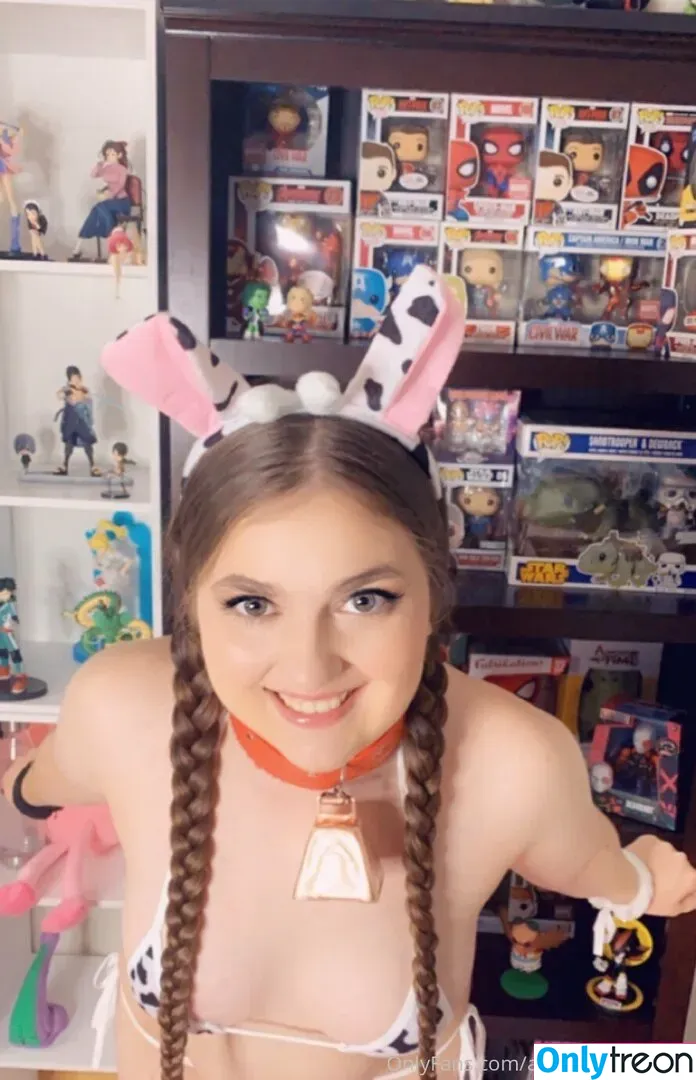 lustfulgeek nude photo #0015 (14_a_c_14 / abbyandcourtney)