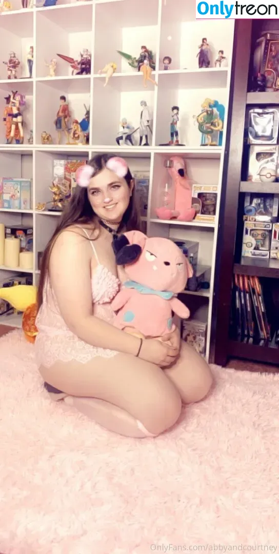 lustfulgeek nude photo #0031 (14_a_c_14 / abbyandcourtney)