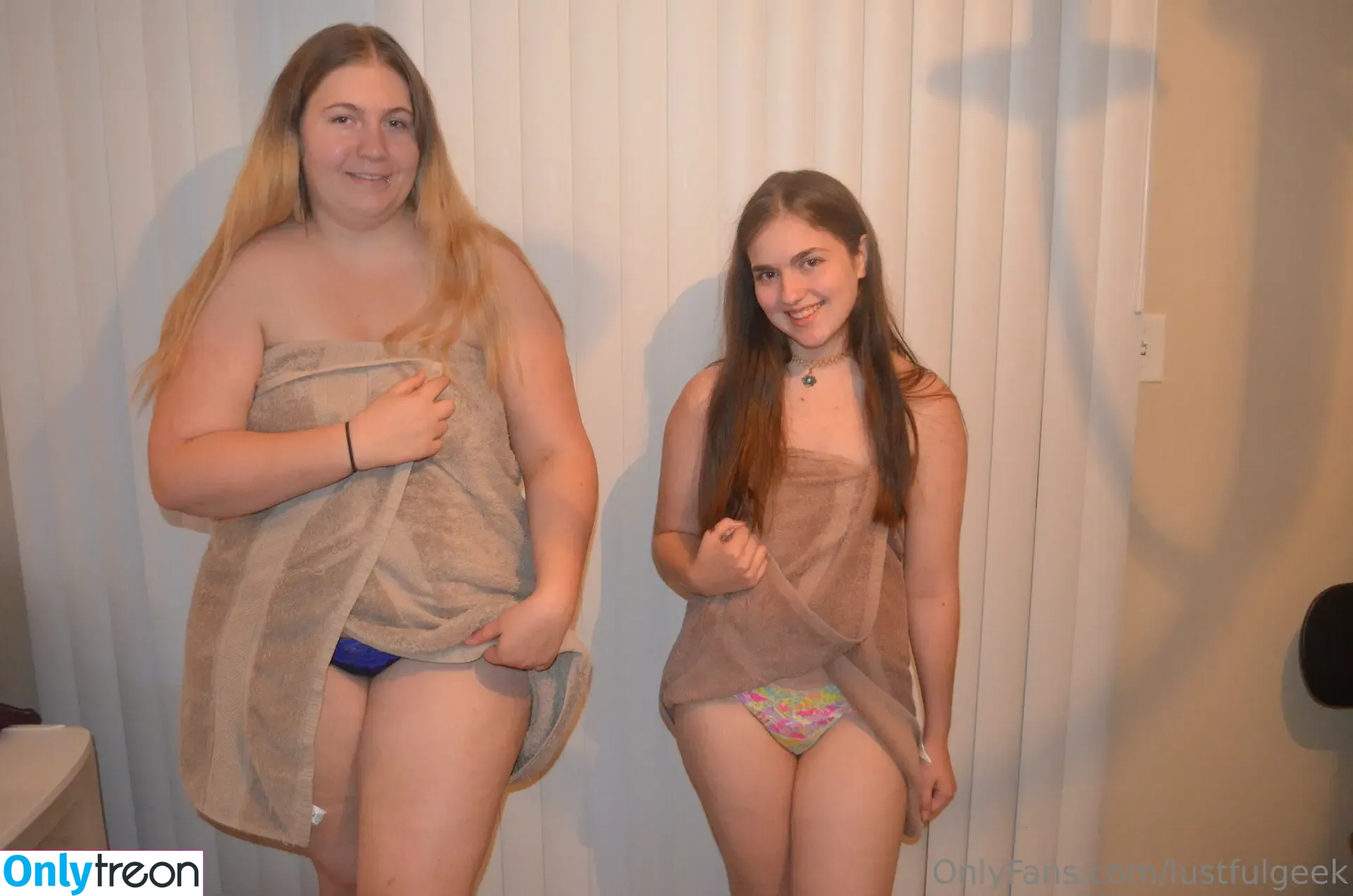 lustfulgeek голая photo #0327 (14_a_c_14 / abbyandcourtney)