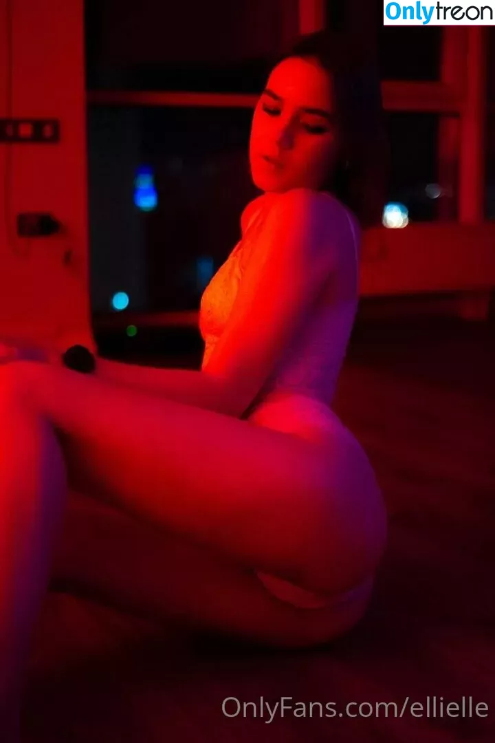 lustgame_ellie nude photo #0009 (lust.ellie)