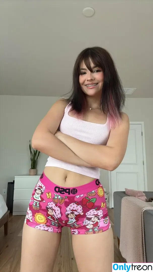 luvcoregf nude photo #0358 (Fulltime Crybaby)