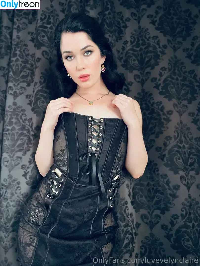 luvevelynclaire nude photo #0012 (officialevelynclairee)