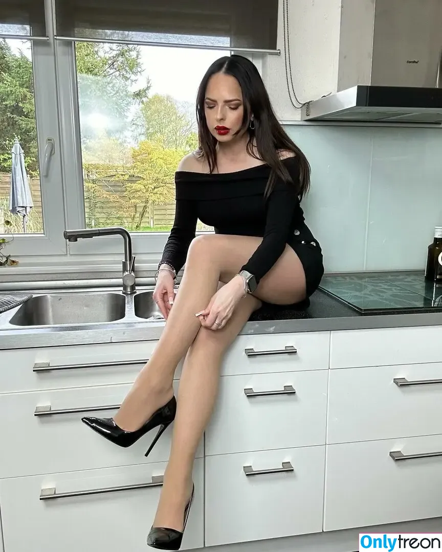 Luxe Bella Donna nude photo #0035 (luxe_bella_donna / theebelladonnax)