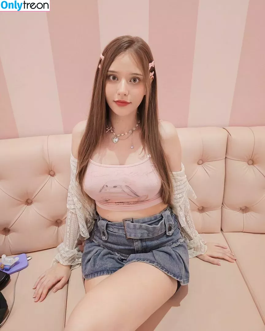 Lyasyaa nude photo #0109 (Lyasya / Viola / _llyasya / layssa)
