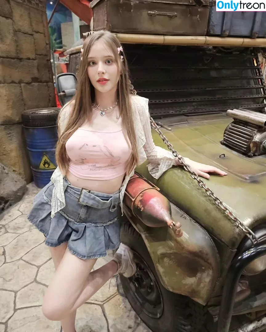 Lyasyaa nude photo #0117 (Lyasya / Viola / _llyasya / layssa)
