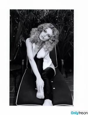 Lydia Hearst / lydiahearst nude photo #0005