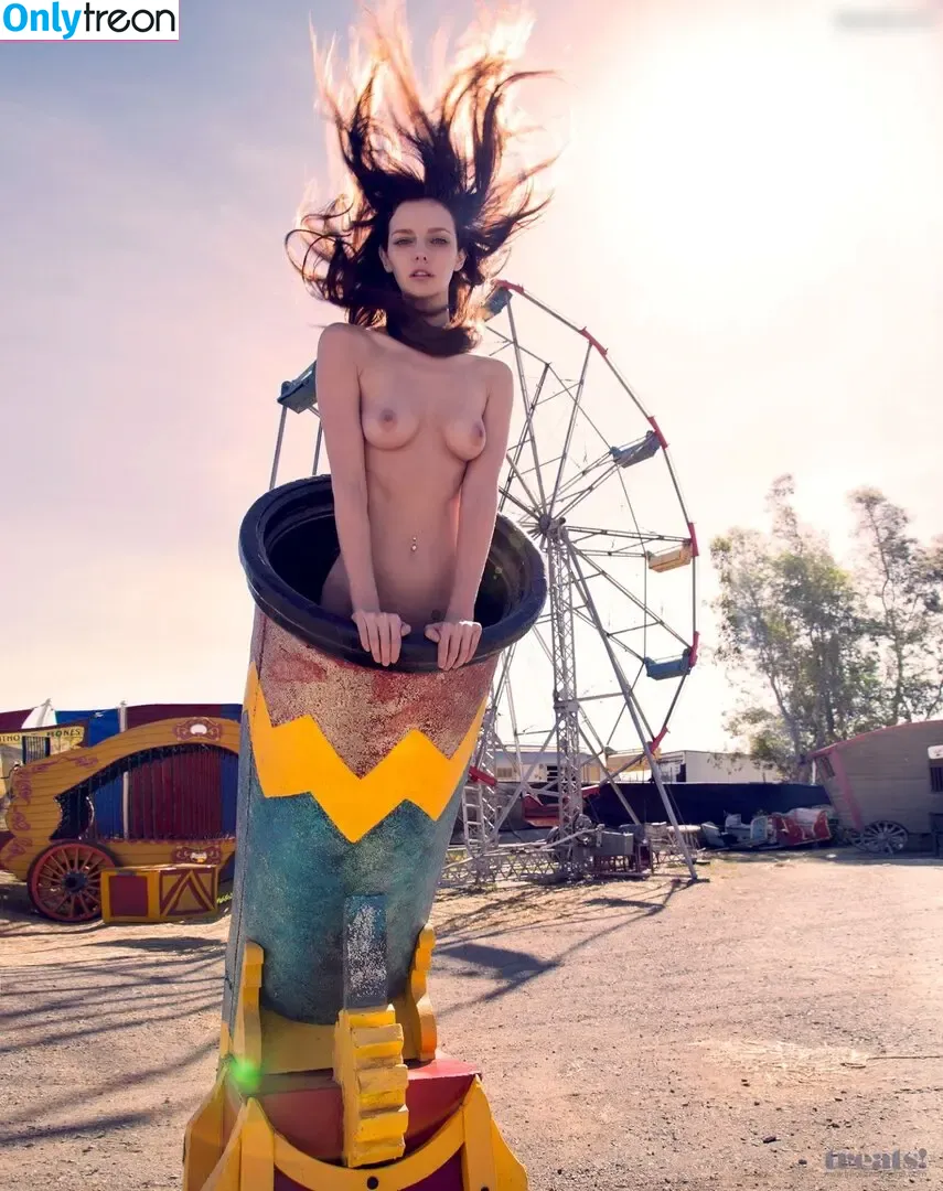 Lydia Hearst голая photo #0029 (lydiahearst)