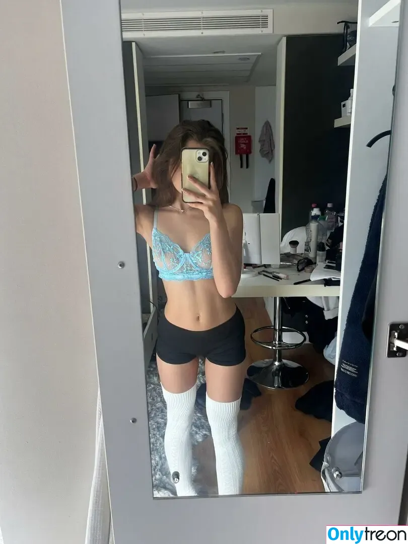 Lyiax nude photo #0070 (lyiaxfalco)