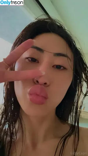 lylachai / lashesbylachai nude photo #0034