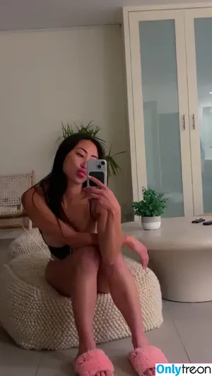 lylachai / lashesbylachai nude photo #0035