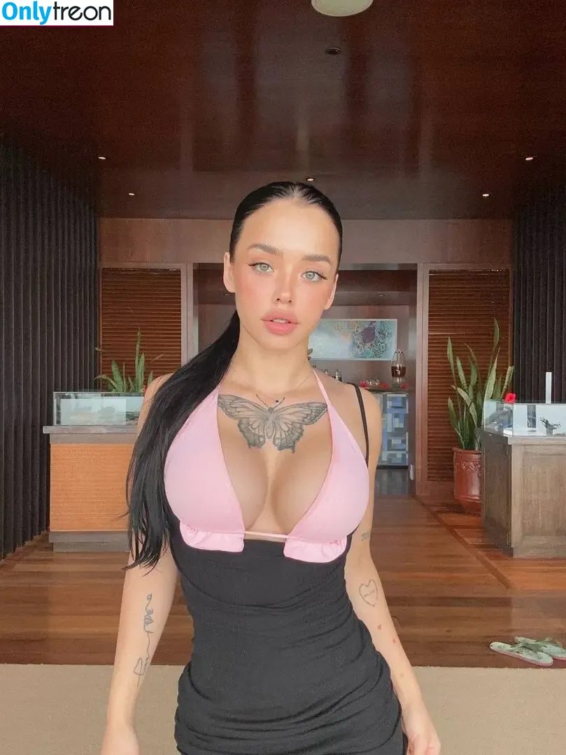 lyna_com nude photo #0108 (lyna_com2000 / lynatel)