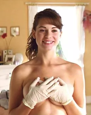 Lyndsy Fonseca / LyndsyMFonseca / lyndsyfonseca фото голая #0013