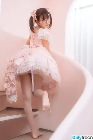 LynnLi7698 / 学徒林恩 / 幼水铃衣 / 幼水铃衣m nude photo #0137