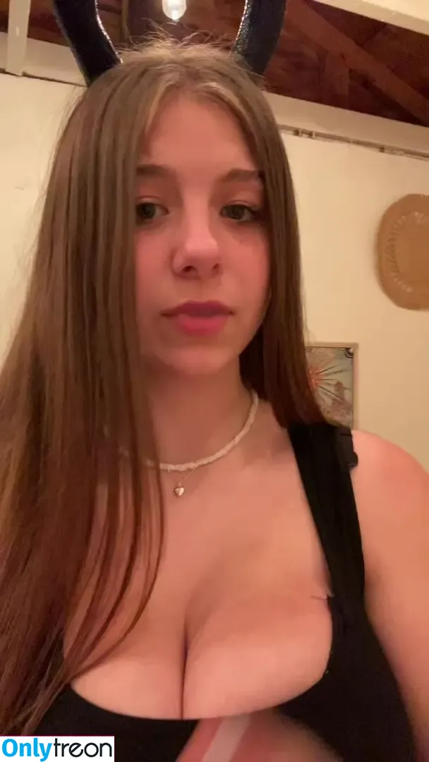 lynntoria nude photo #0161 (lynntoriaaaaa)