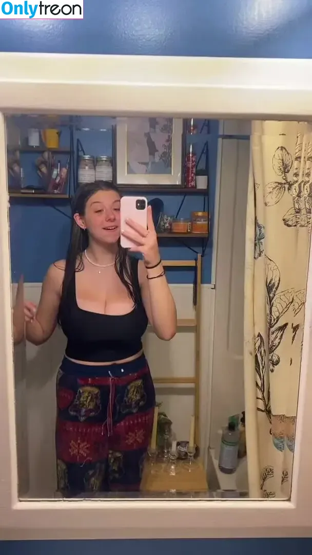 lynntoria nude photo #0165 (lynntoriaaaaa)