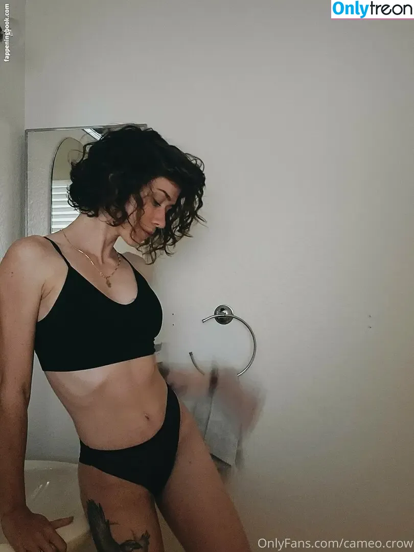 Lyra Crow nude photo #0123 (lyracr0w0)