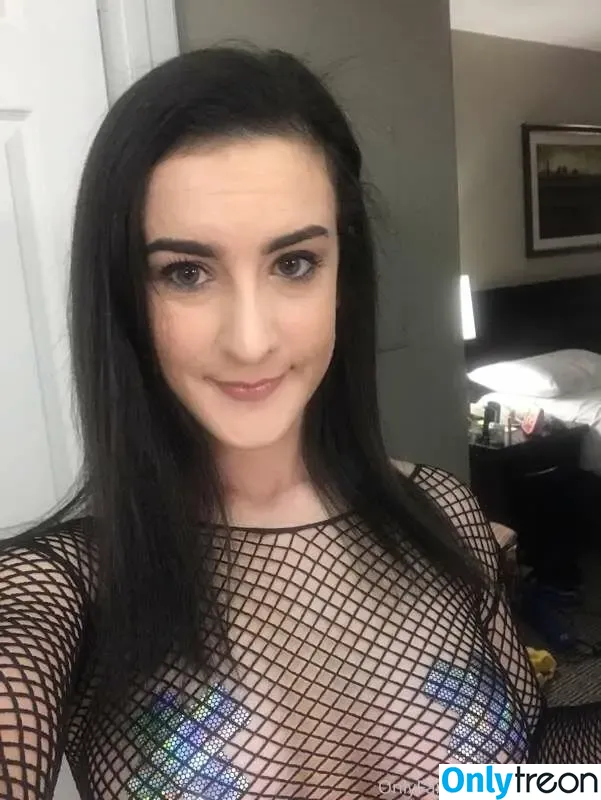 Lyra Lockhart nude photo #0469 (lyralockhart / lyralockhartxo)