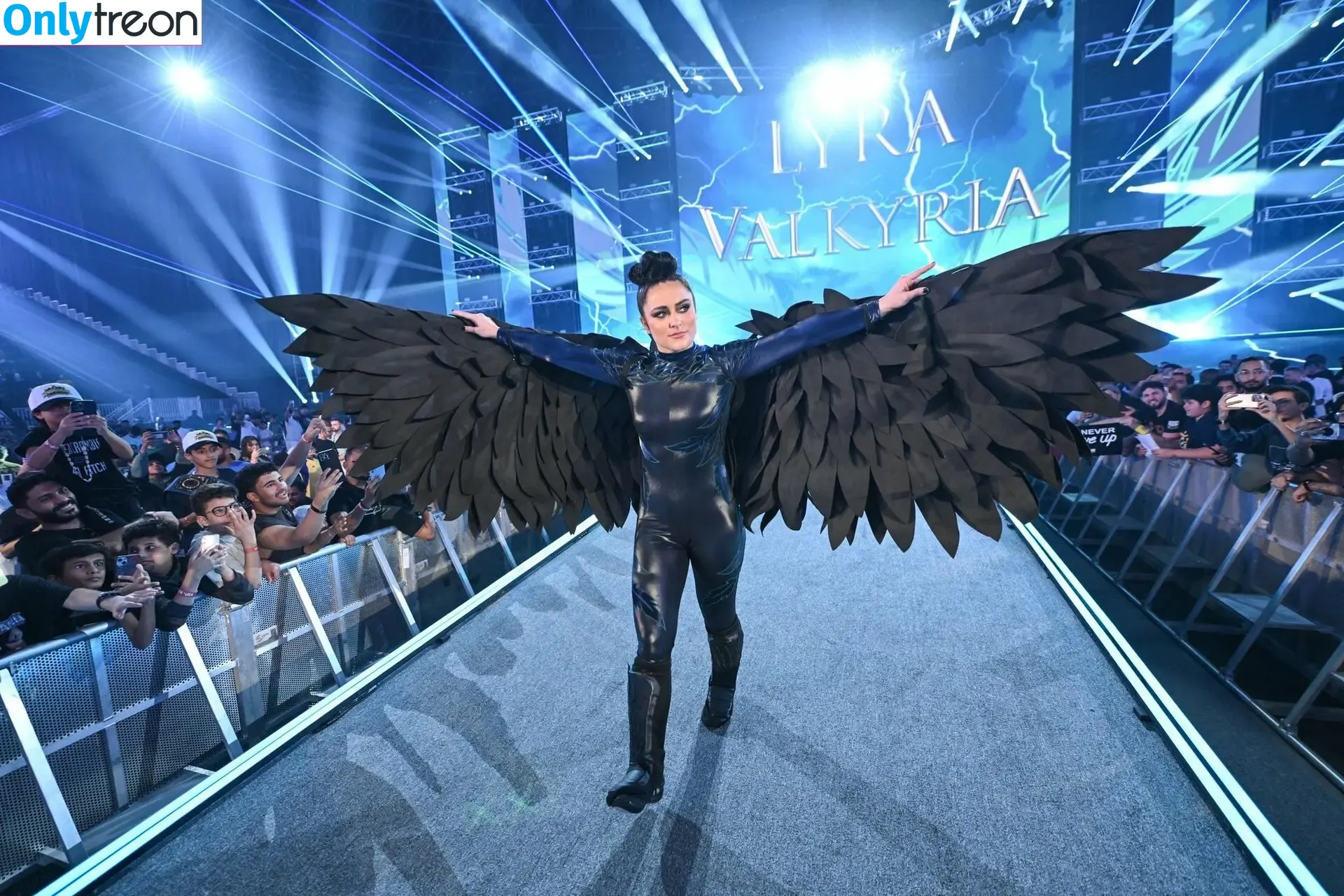 Lyra Valkyria голая photo #0010 (WWE / real_valkyria)