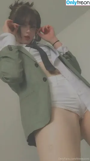  nude photo #0002