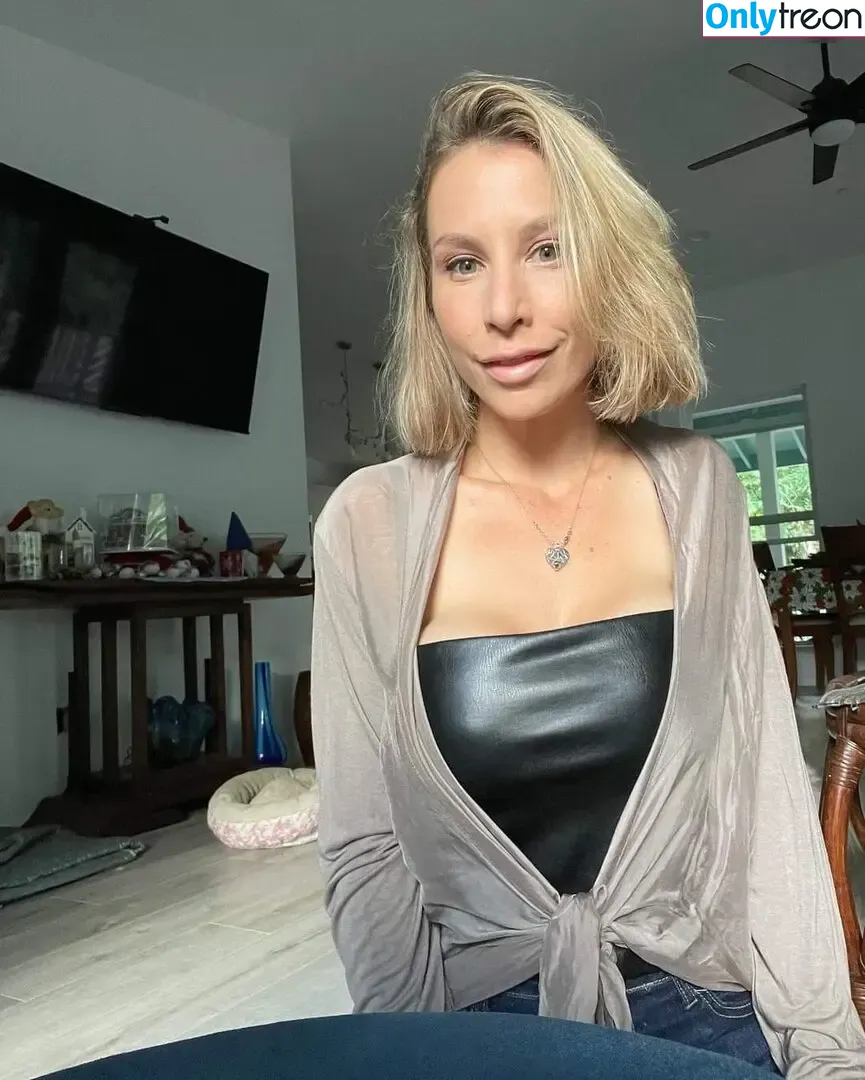 Lyssa Rae Chapman nude photo #0004 (mslyssac)