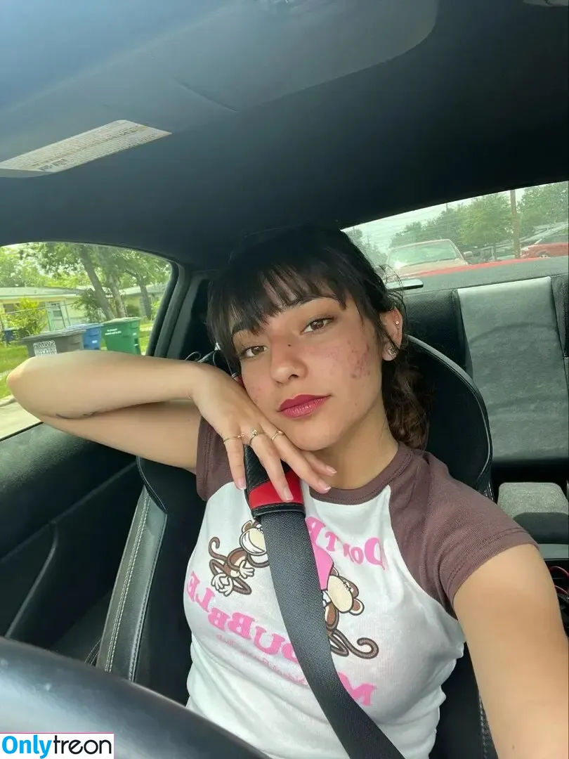 Lyssalevin nude photo #0018 (lyssadelenex)