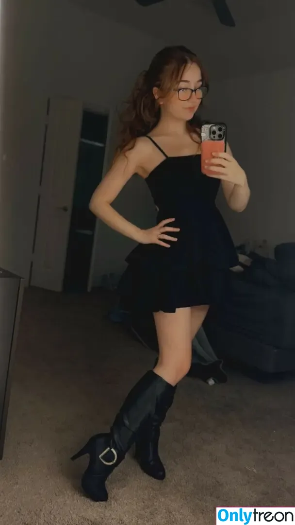 Lyssaurora голая photo #0828 (Lyssaurora)