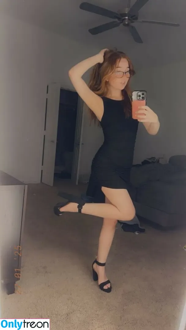 Lyssaurora голая photo #0834 (Lyssaurora)