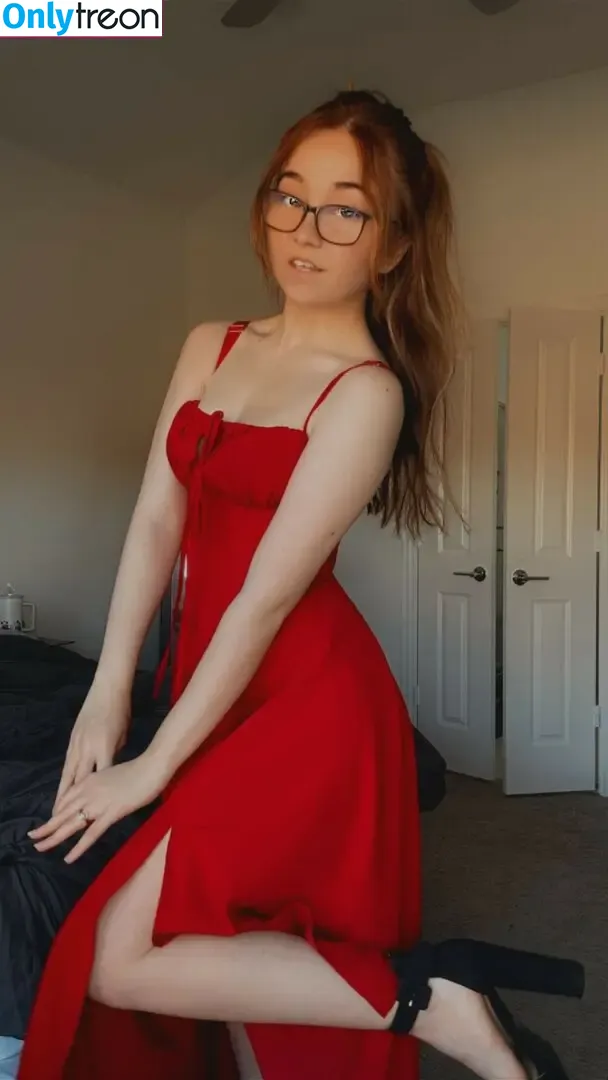 Lyssaurora голая photo #0850 (Lyssaurora)