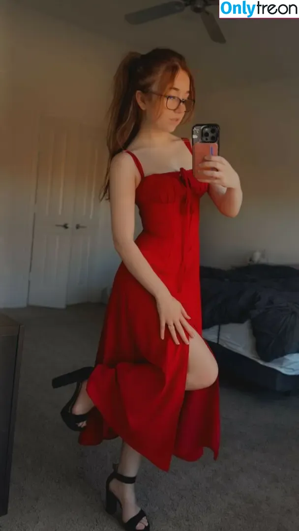 Lyssaurora голая photo #0855 (Lyssaurora)