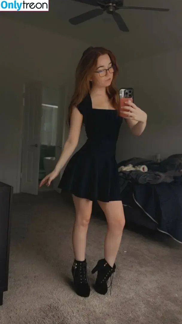 Lyssaurora голая photo #0988 (Lyssaurora)