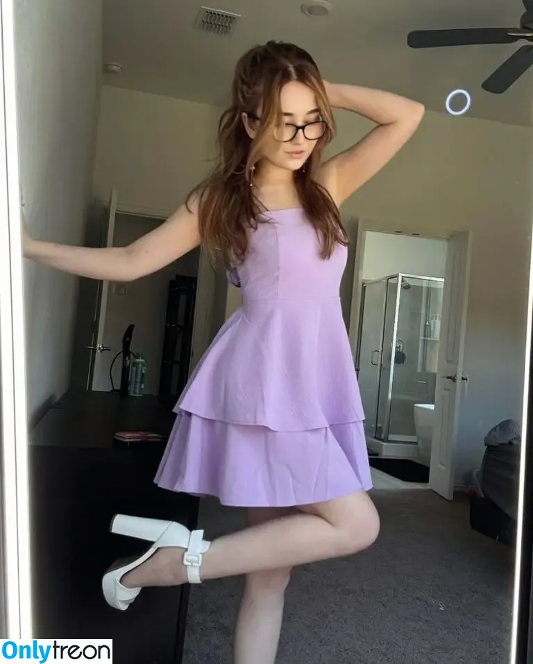 Lyssaurora nude photo #1241 (Lyssaurora)