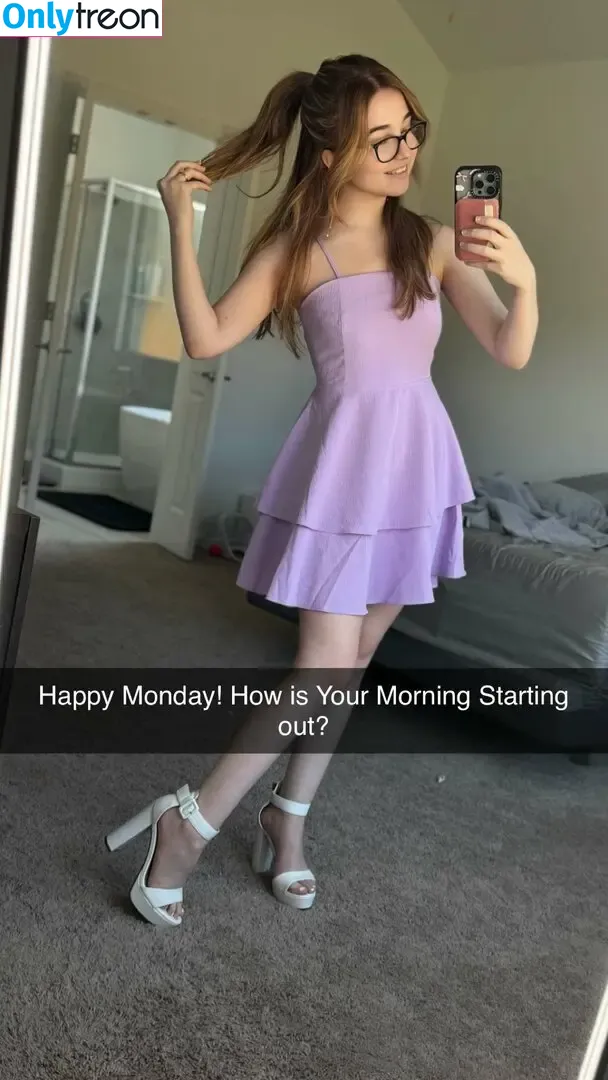 Lyssaurora nude photo #1245 (Lyssaurora)