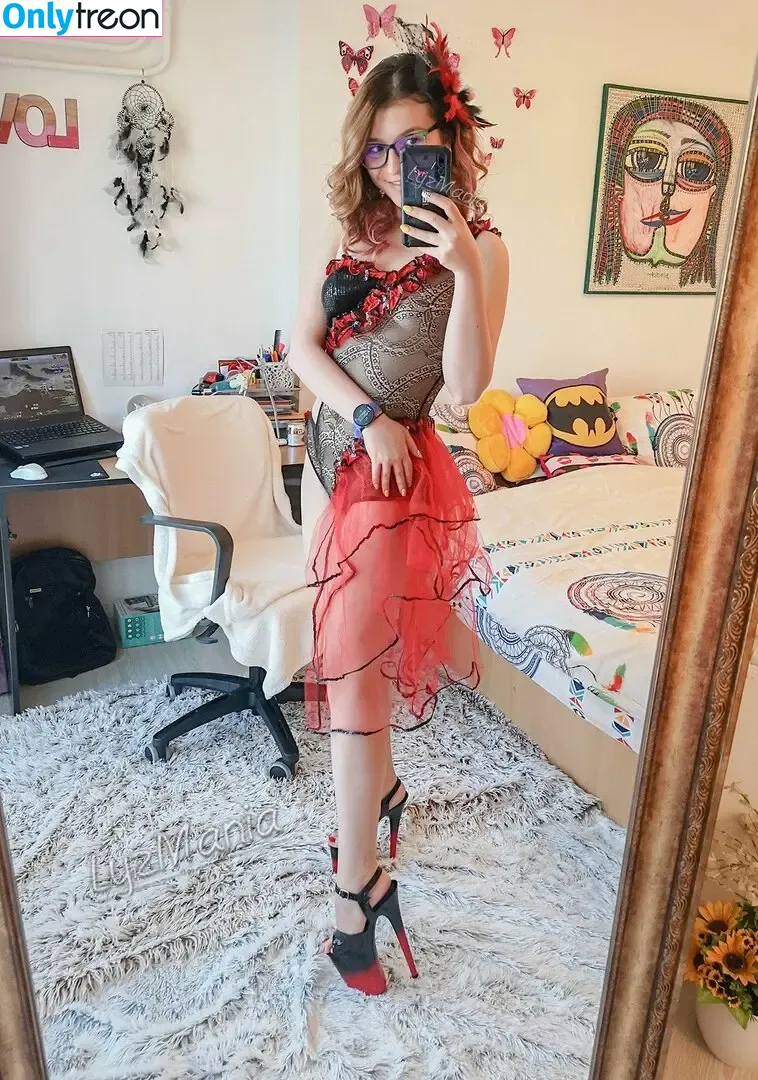 Lyzmania nude photo #0637 (lyzmania_)