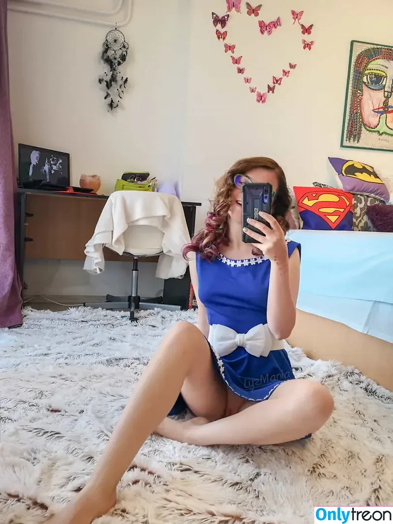 Lyzmania nude photo #0737 (lyzmania_)