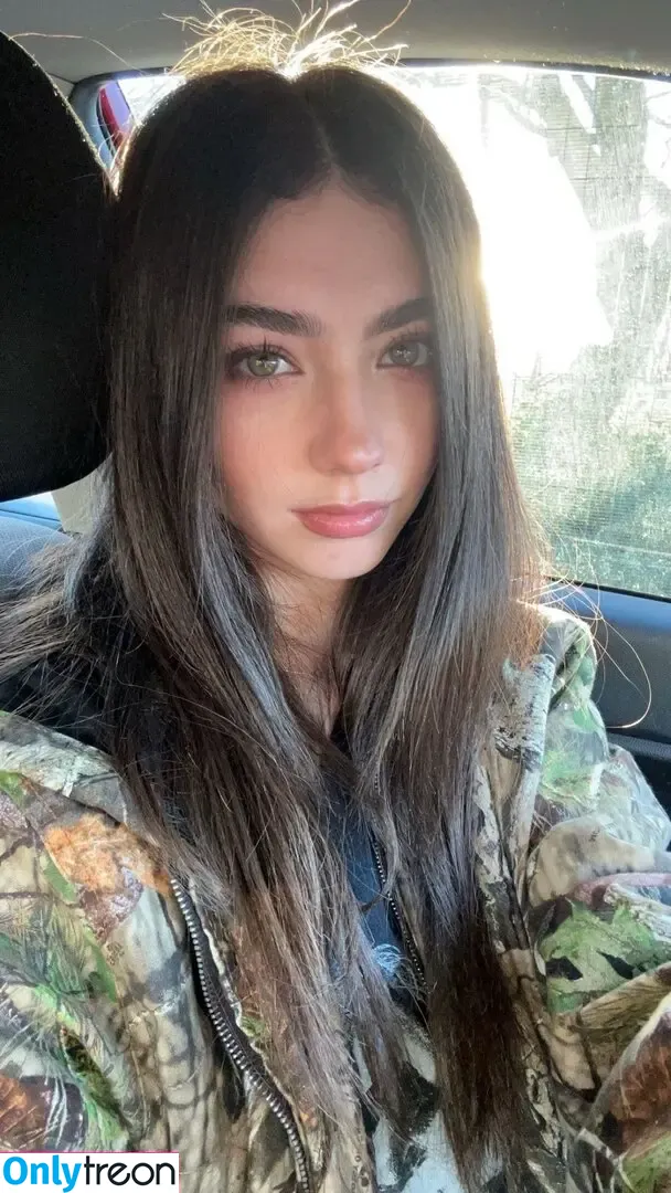 Lyzzahh nude photo #0040 (lizaseri / love_lilah / ugh_liza)