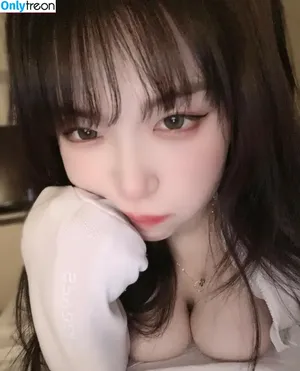 lz_mandy_ / 소이 nude photo #0002