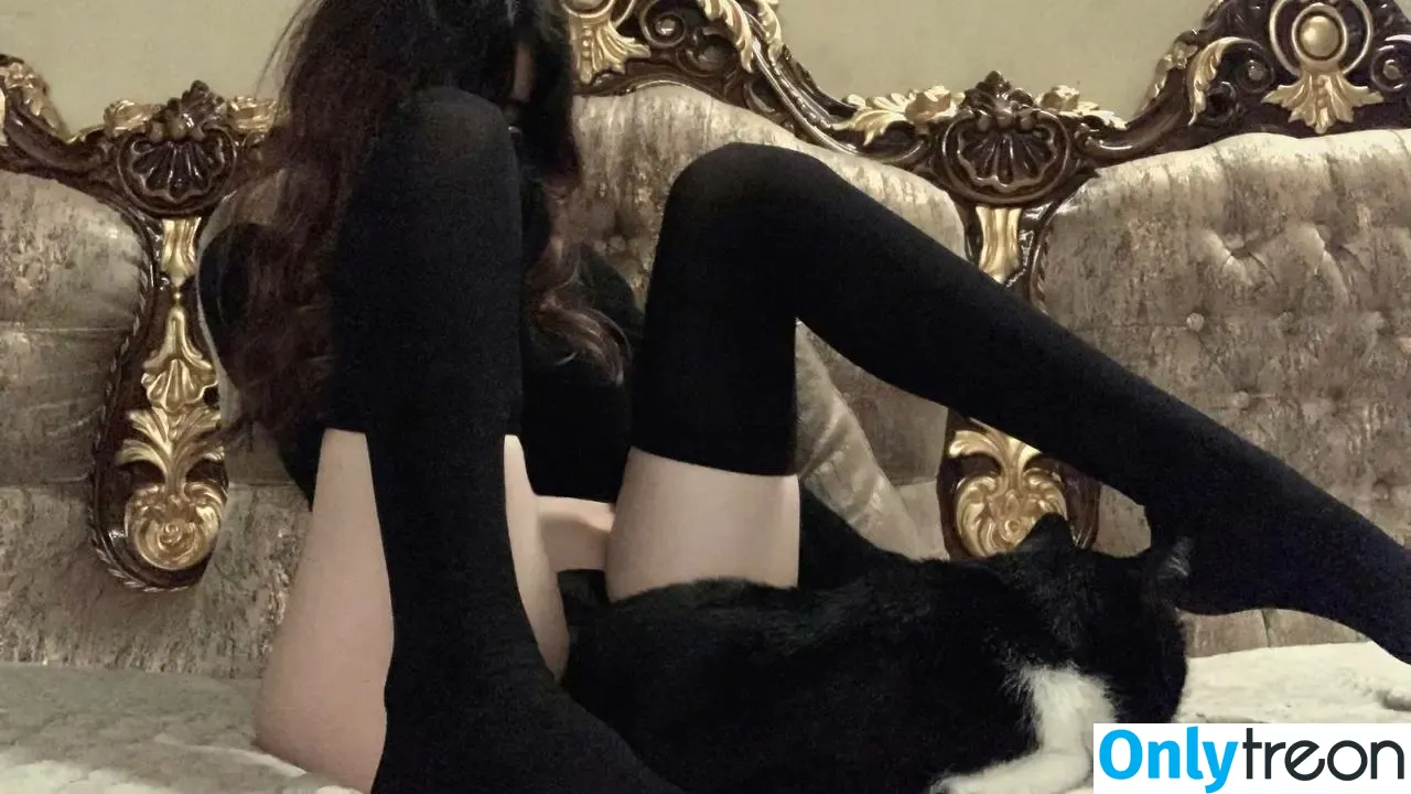 M.uselessbeauty nude photo #0040 (M.uselessbeauty)