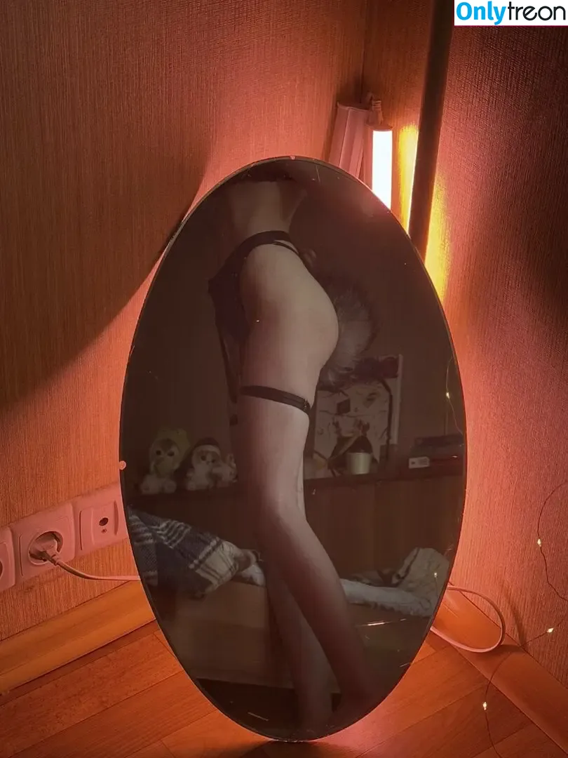 M.uselessbeauty nude photo #0112 (M.uselessbeauty)